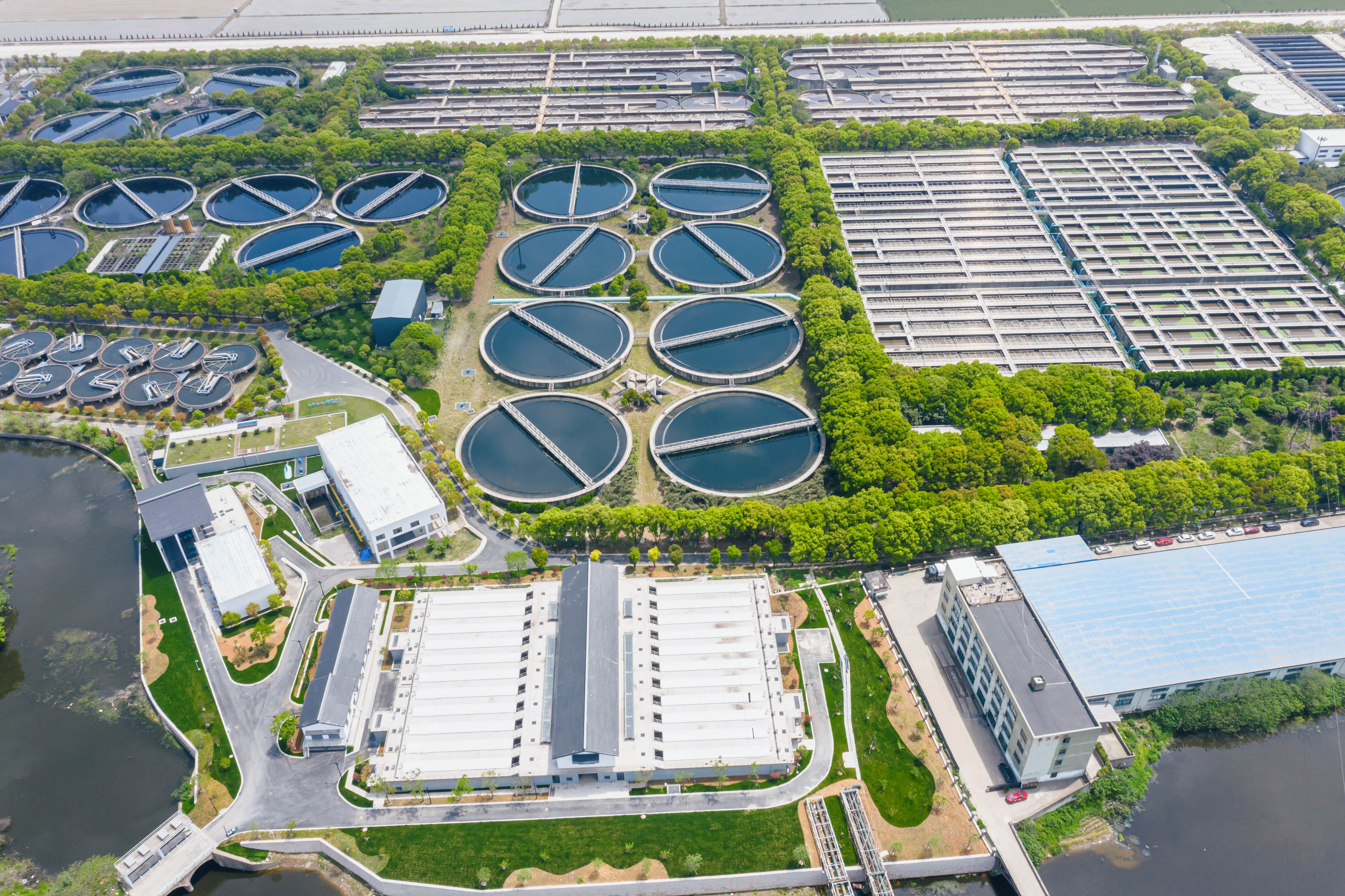 Large-scale wastewater treatment plant